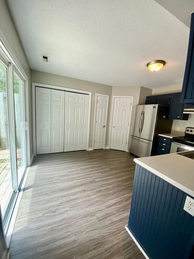 Foto del edificio - Adorable Town Home The Stables at Horse Creek!