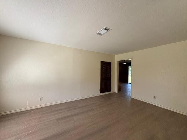Foto del edificio - 324 Oakwood Cir