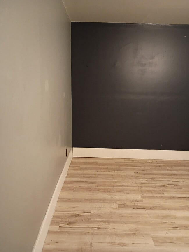 Foto del edificio - 1636 W 3rd St