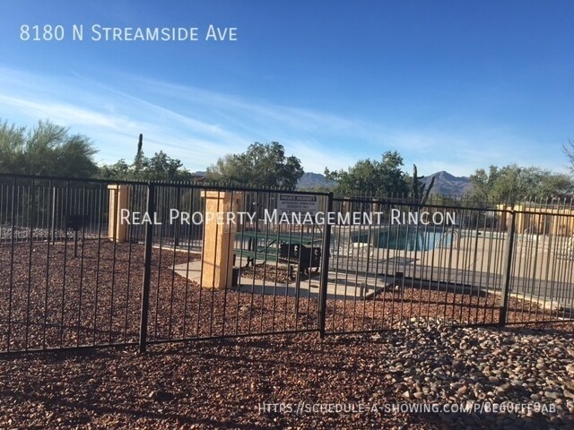 Foto del edificio - 8180 N Streamside Ave