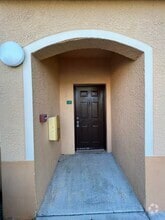 Building Photo - 161 SW Palm Dr