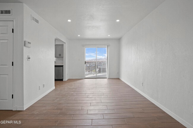 Building Photo - 604 Upson Dr