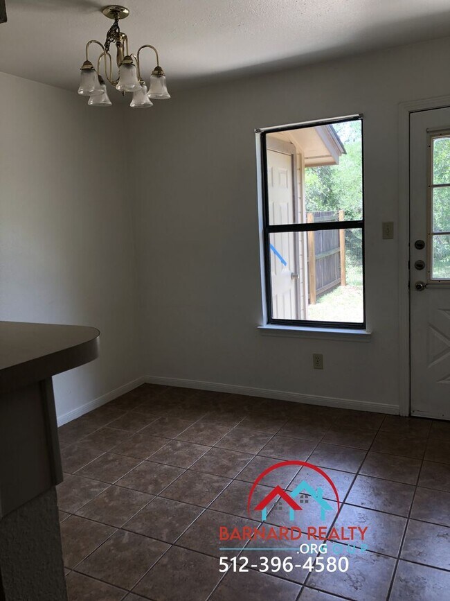 Foto del edificio - 1312 Baylor Ave