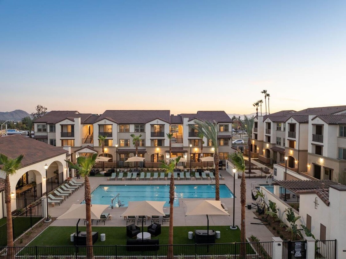 Primary Photo - The Kingsley Luxury Apartments