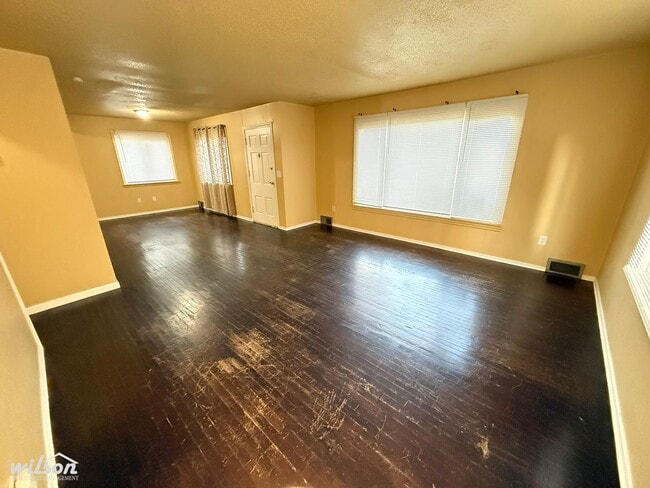 Building Photo - 213 S 48th Ave