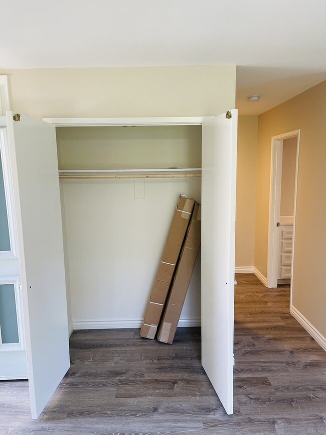 Building Photo - 2454 Turnbridge Glen