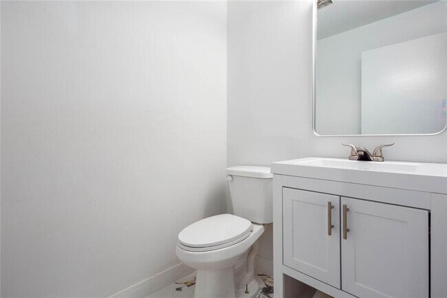 Building Photo - 512 Fieldwood Dr NW