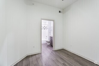 2BR, 2BA - 1044SF - Muse at SoCo