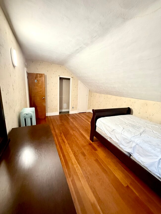 Photo - Seneca Turnpike East 220/222 Apartment