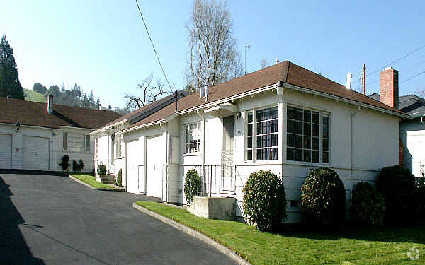 Building Photo - Webster Street Courtyard