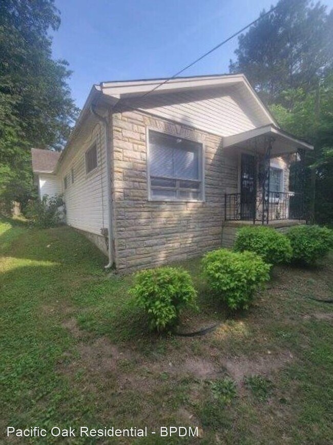 Building Photo - 3 br, 2 bath House - 212 Lelia St E