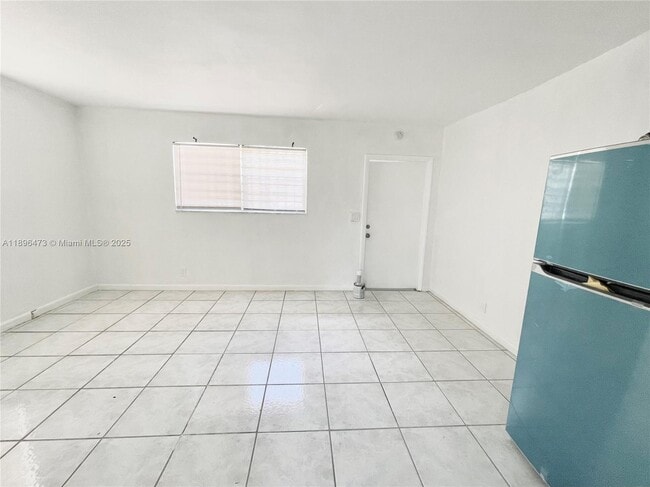 Foto del edificio - 825 NW 9th St