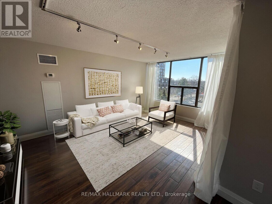 Photo principale - 100 Quebec Ave