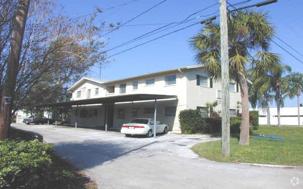 Building Photo - The Hamlett