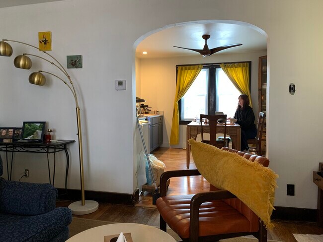 Foto del edificio - 920 Yetta Ave