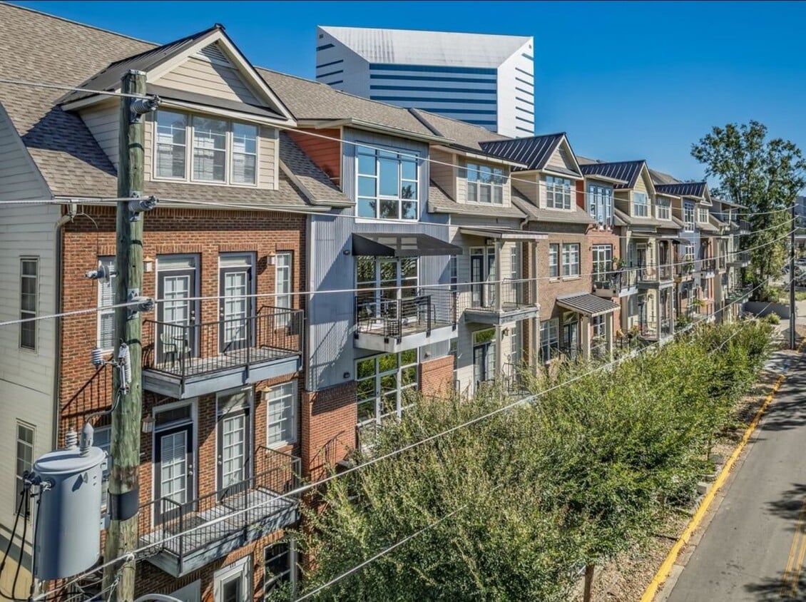 Primary Photo - 415 Saint Francis St