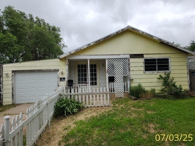 Building Photo - 724 N Dwight St