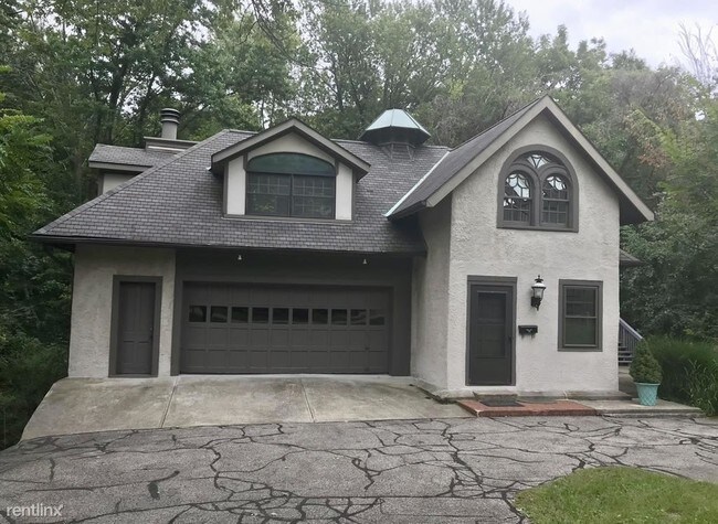 Foto del edificio - 1 br, 1 bath House - 11900 Lakeshore Blvd
