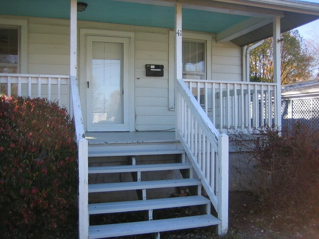 Building Photo - 41 Langwell Ave