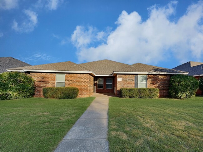 Foto del edificio - 526 N Brentwood Ave