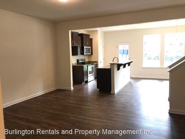 Foto del edificio - 3 br, 2.5 bath House - 1078 Cold Stream Dr.
