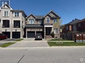 Building Photo - 140 Rushworth Dr
