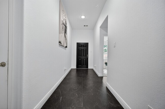 Building Photo - 16318 Brookside Willow Ln