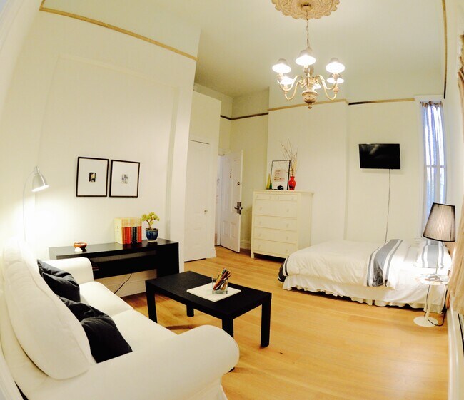 main room ( does not include furniture) - 862 Guerrero St