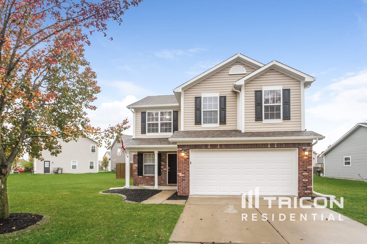 Primary Photo - 114 Thistle Wood Dr