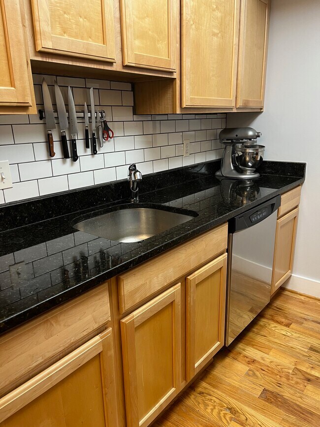 Foto del edificio - 2615 4th St NE