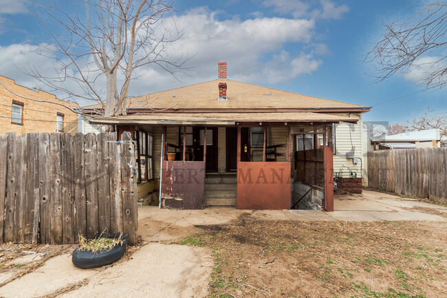 Building Photo - 1144 S Pattie St