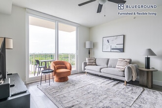 Building Photo - 987 SW 37th Ave Building Photo - 987 SW 37th Ave