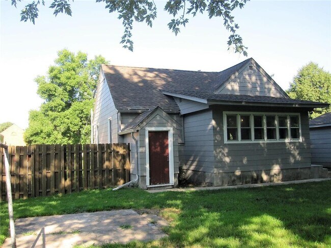 Foto del edificio - 376 Pierson Ave S