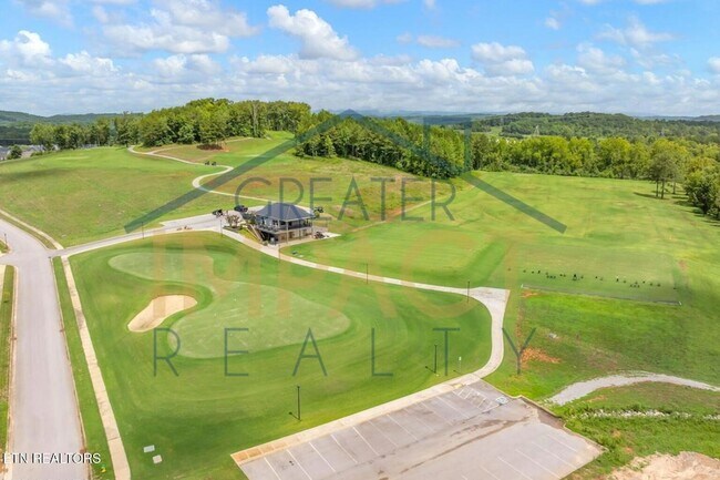 Building Photo - 129 Hackberry St