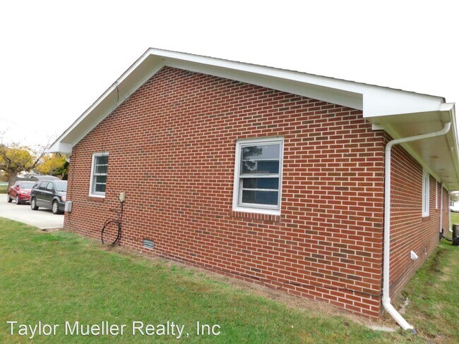 Building Photo - 3 br, 2 bath House - 1540 Nixonton Road