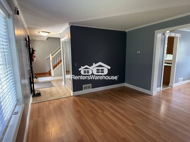 Foto del edificio - 8451 Rhoy St