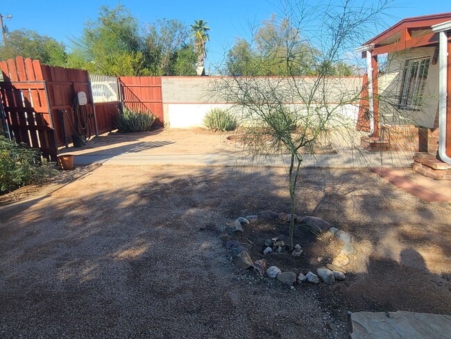 Foto del edificio - Cozy 2 bedroom 1 bathroom