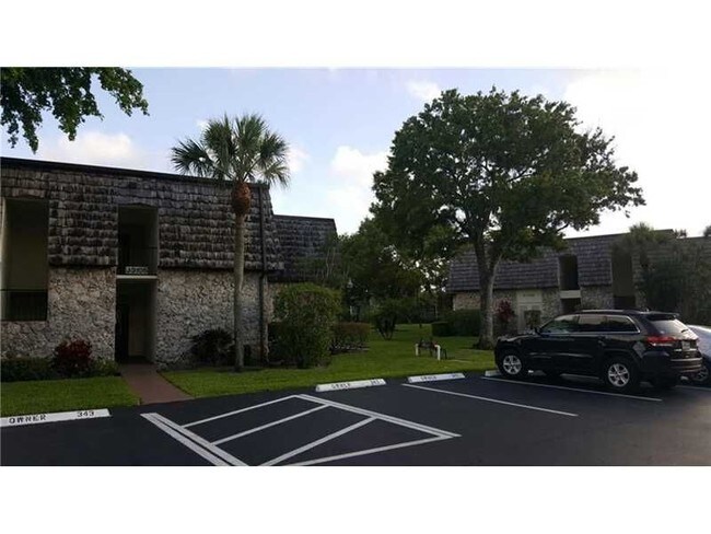 Foto del edificio - 3129 Oakland Shores Dr