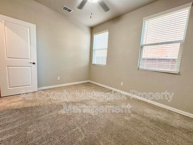 Building Photo - 7803 Norway Mews