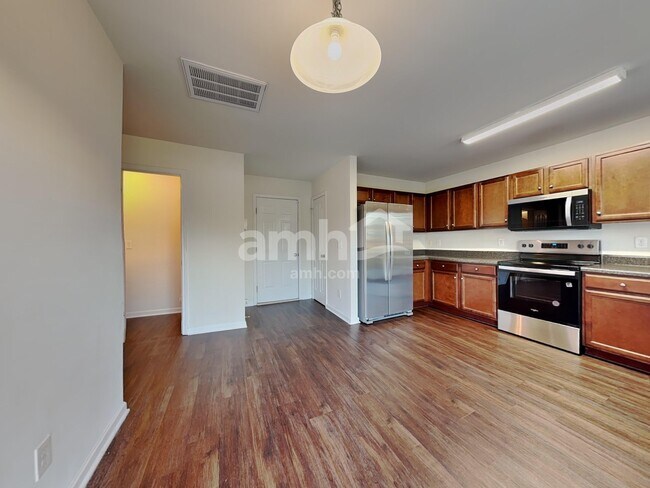 Foto del edificio - 4984 Mount Hope Dr
