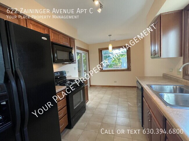 Building Photo - 622 Zaininger Ave