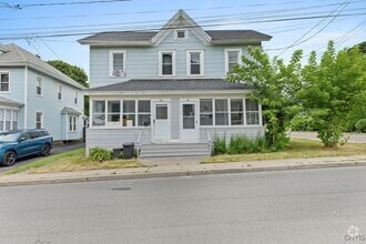 Building Photo - 109 Center St