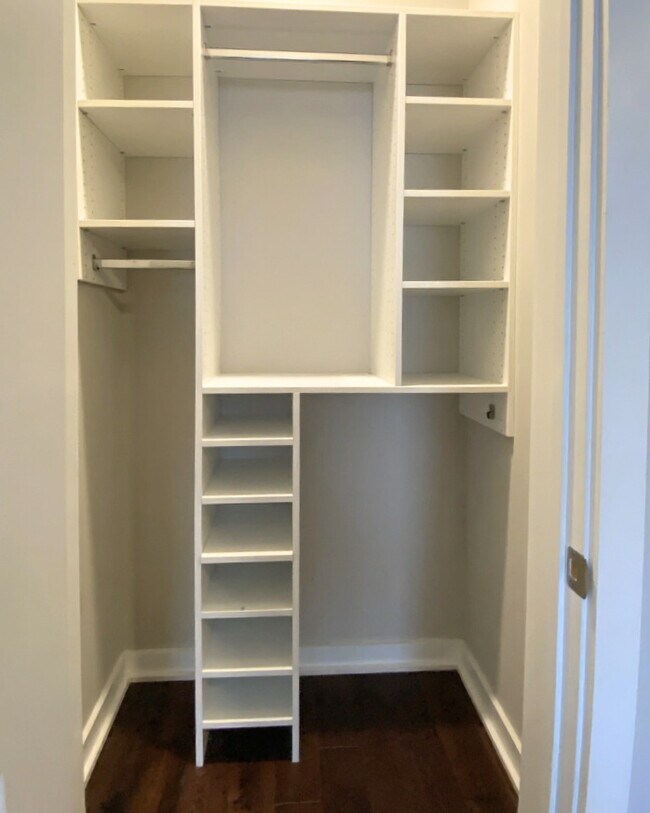 Foto del edificio - 1744 N Marshall St