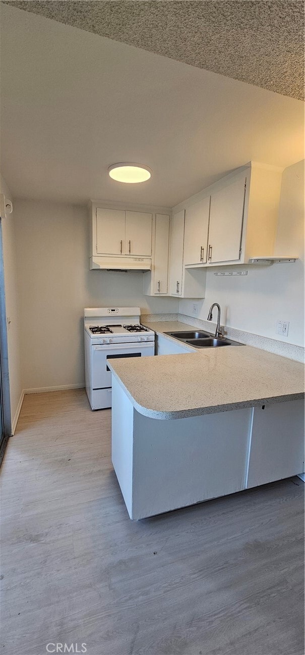 Building Photo - 102 Avenida San Fernando