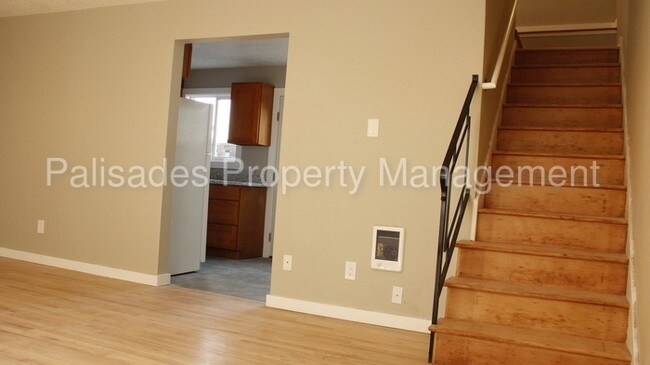 Building Photo - 616 NE 78th Ave
