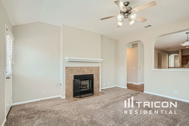 Building Photo - 127 Pentire Way