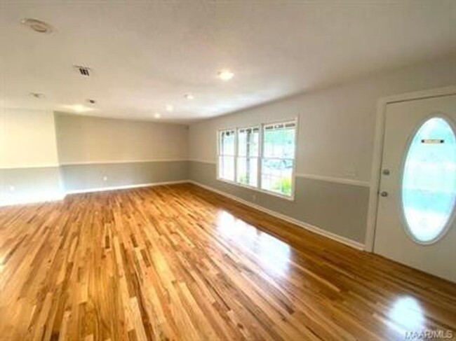 Foto del edificio - Available June!