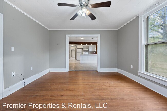 Building Photo - 3 br, 2 bath House - 1729 W Matthews
