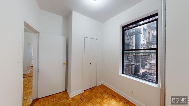 Foto del edificio - 369 Broome St