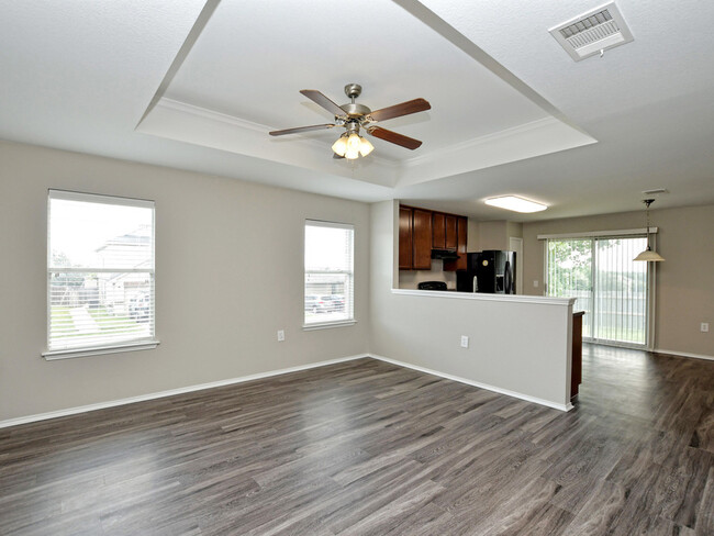 Building Photo - Cozy 1-story 3/2 corner lot